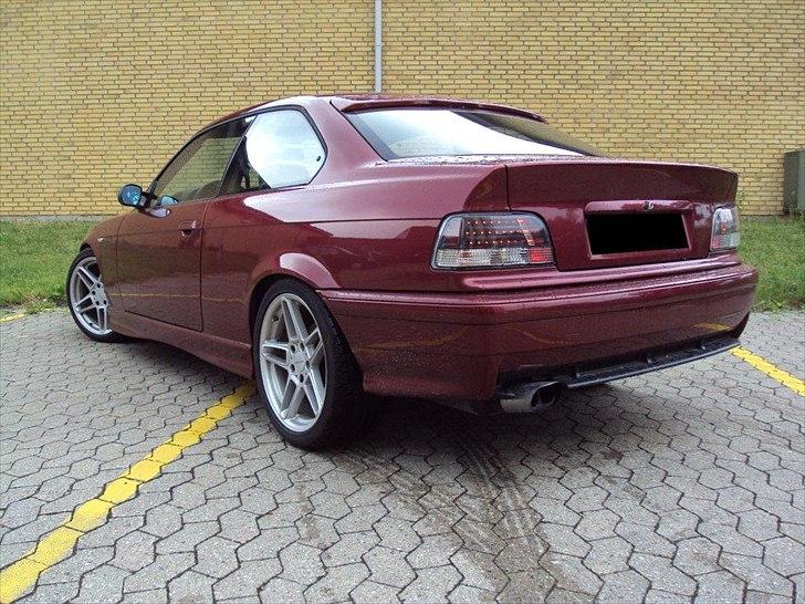 BMW 325i coupe billede 12