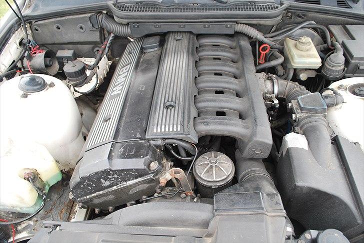 BMW E36 320i *White gangster* billede 7