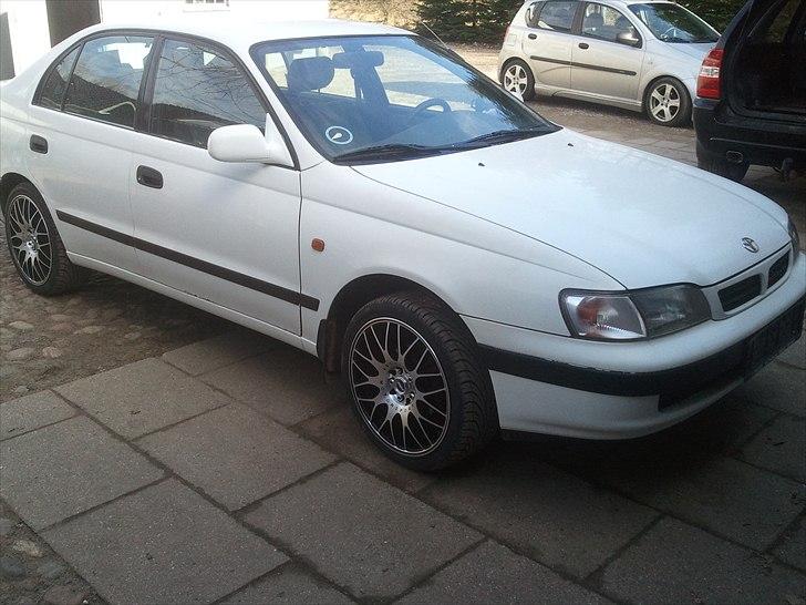 Toyota Carina E 1.8 Xli sedan, Lean burn billede 4