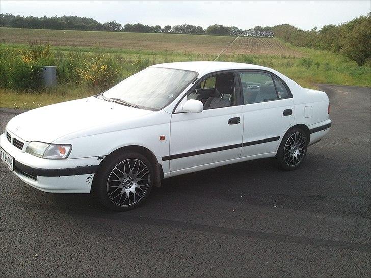 Toyota Carina E 1.8 Xli sedan, Lean burn billede 6