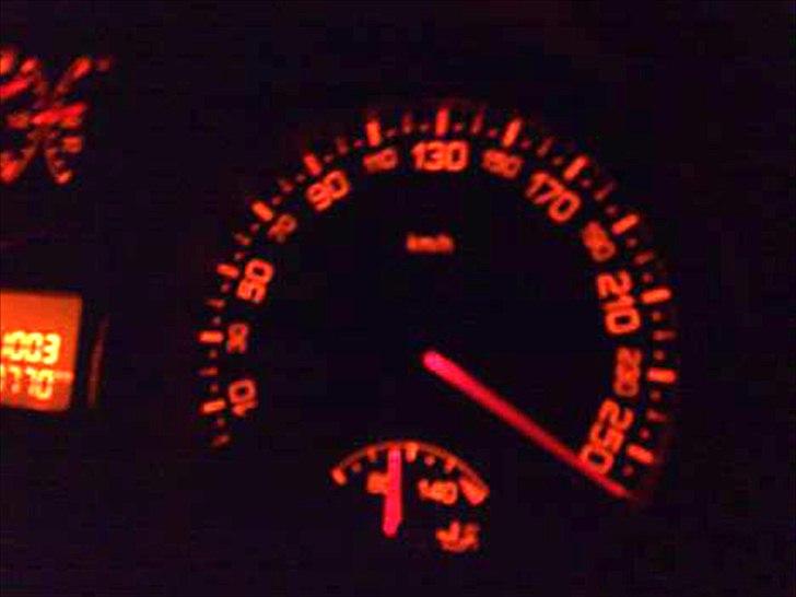 Peugeot 207 RC - 248 km/t på GPS'en billede 11