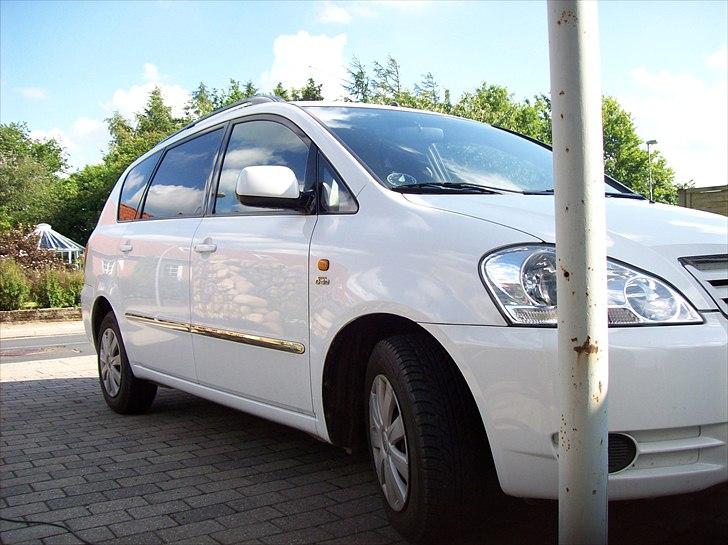 Toyota sportsvan billede 4