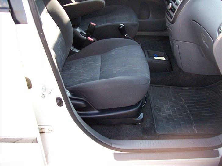 Toyota sportsvan billede 6