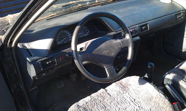 Mazda 323 lx *SOLGT* billede 10