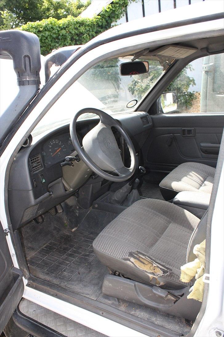 Toyota Hilux LN 105 Dobbel Cab billede 10