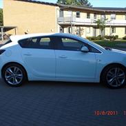 Opel Astra Sport 1,6 Turbo