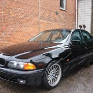 BMW E39 520i