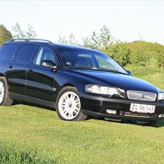 Volvo V70 T5