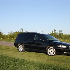 Volvo V70 T5