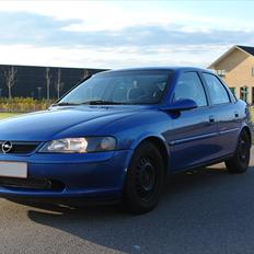 Opel Vectra B 1.8 16v