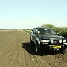Toyota Land Cruiser HDJ 80