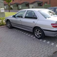 Peugeot 406
