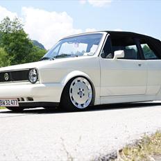 VW Golf 1 Cab AIRRIDE