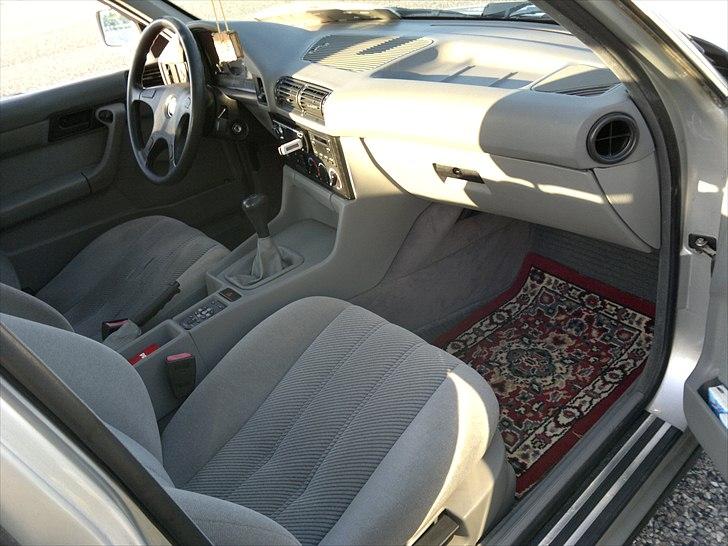 BMW 520i 24v billede 10