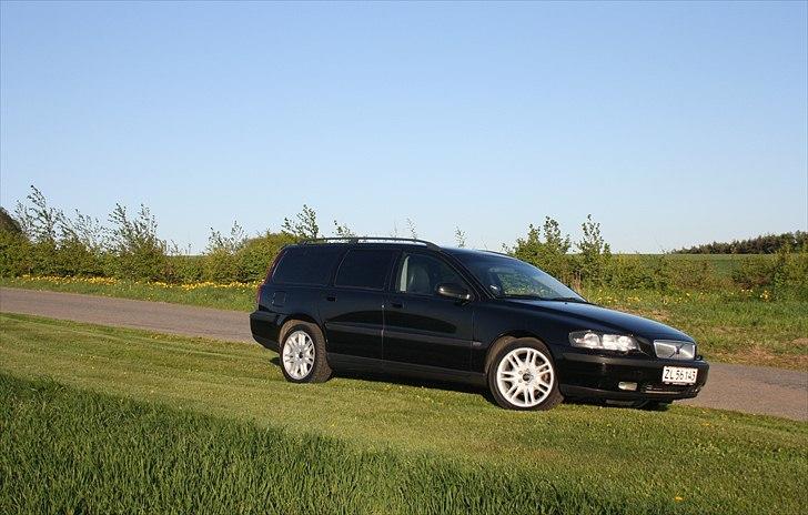 Volvo V70 T5 billede 1