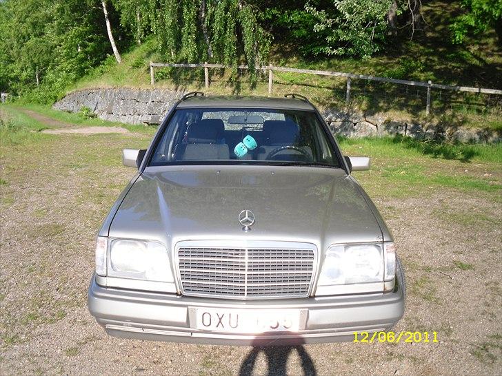 Mercedes Benz 220 TE billede 2