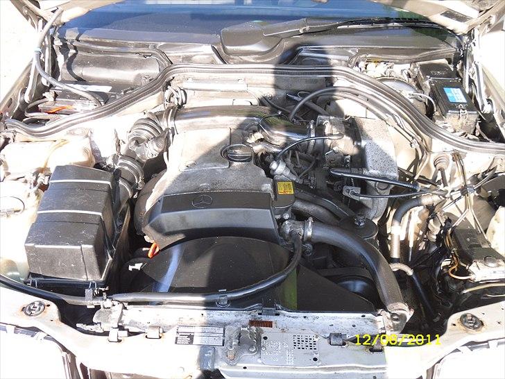 Mercedes Benz 220 TE billede 14