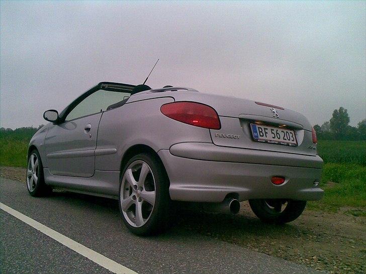Peugeot 206 cc (SOLGT) billede 2