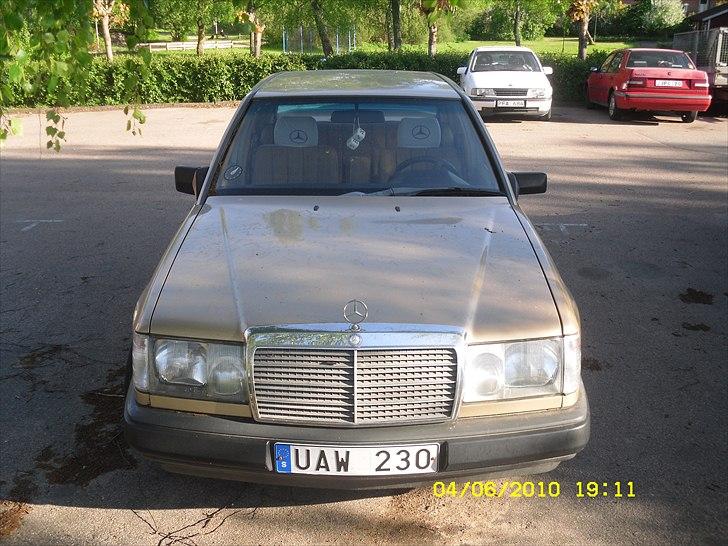 Mercedes Benz 260 E billede 15