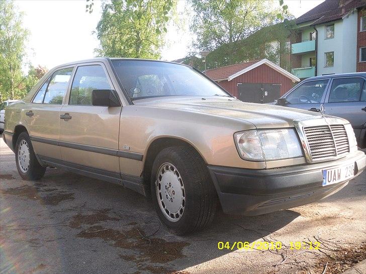 Mercedes Benz 260 E billede 18