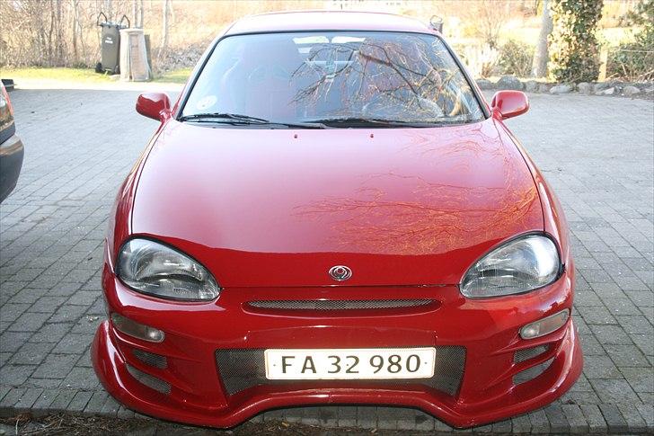 Mazda Mx3 DOHC SOLGT - Fronten, skal have ny front kåbe da jeg ikke rigtigt bryder mig om den der er på nu. billede 4