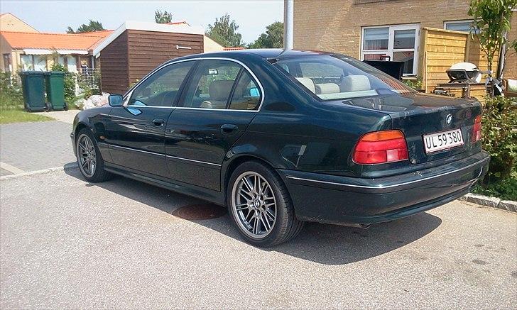 BMW E39 sedan 528i solgt billede 3
