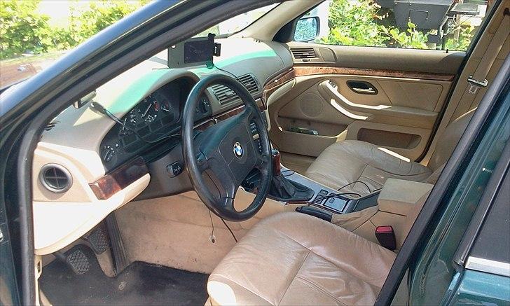 BMW E39 sedan 528i solgt billede 4