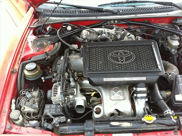 Toyota Celica GT4 4x4 Carlos Sainz - Motoren lige efter den var monteret og inden jeg selv gik igang :) billede 15