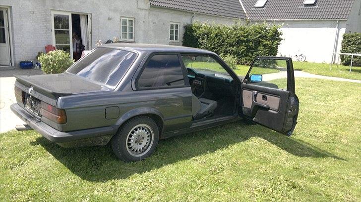 BMW 325i  Coupe (Solgt) billede 4