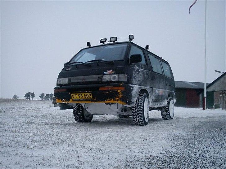 Mitsubishi L300 Cosmos 4x4 billede 1