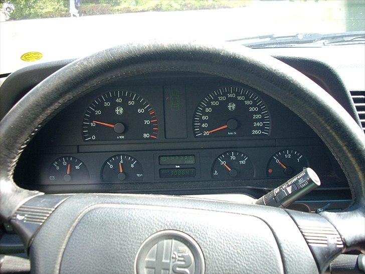 Alfa Romeo 164 3,0 v6 24v PininFarina solgt - rat og instrument bordet billede 17