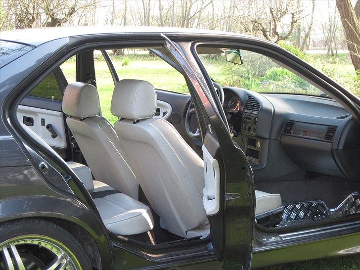 BMW 318i E36 - Solgt billede 9