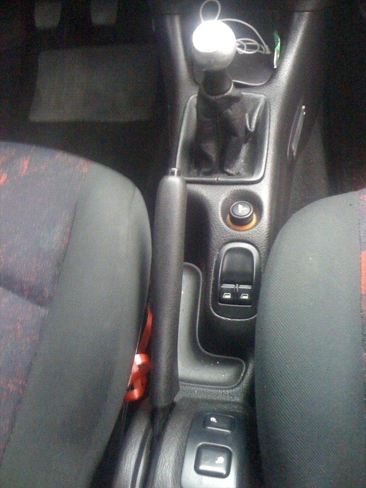 Peugeot 206 billede 12