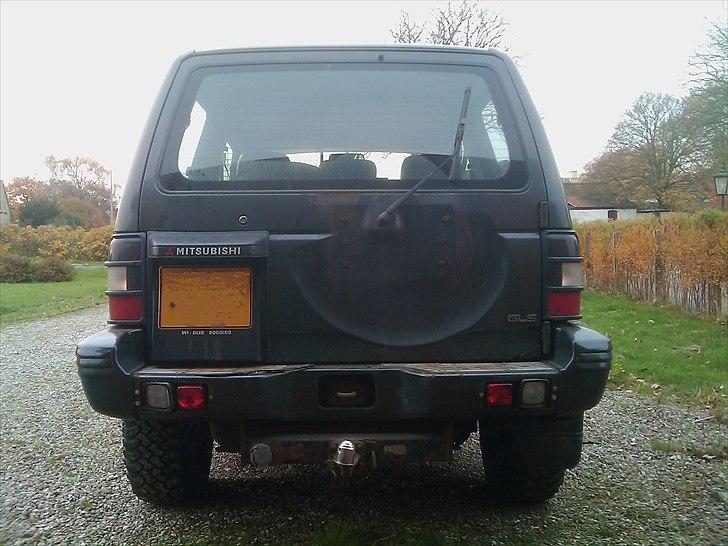 Mitsubishi Pajero GLS - Baglys flyttet fra kofanger op i karosse. Tåge og baklys i kofanger billede 9