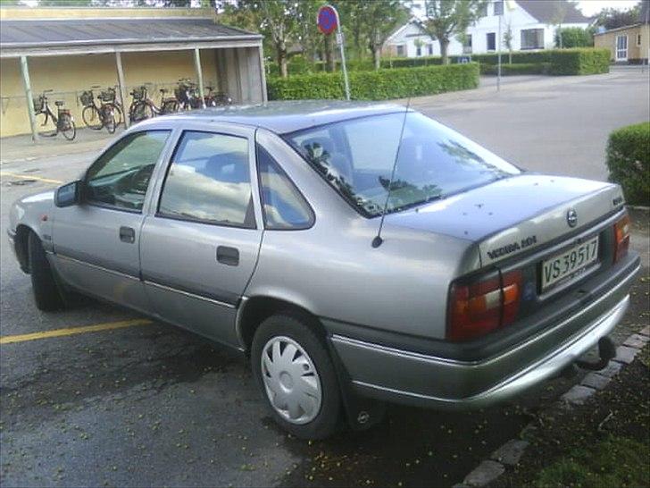Opel vectra a 2.0i billede 8