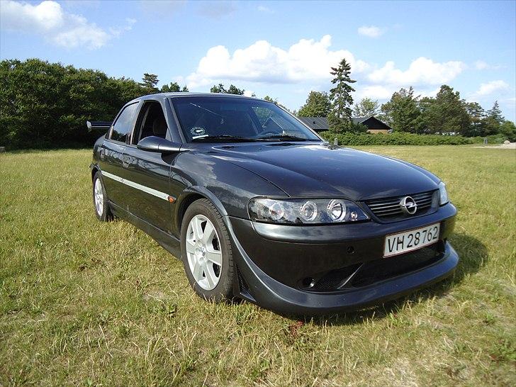 Opel vectra 2.0 16v " SOLGT " billede 2