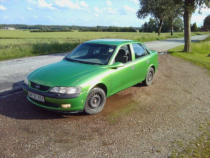 Opel Vectra B - Efter dog uden de nye forlygter billede 1