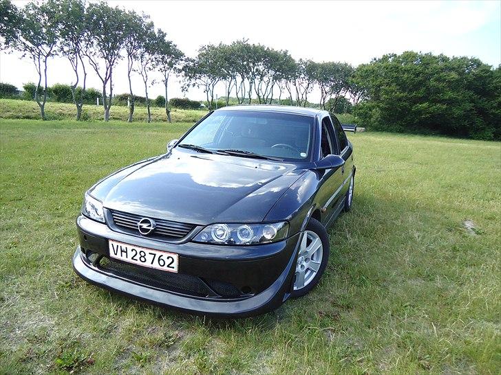 Opel vectra 2.0 16v " SOLGT " billede 4