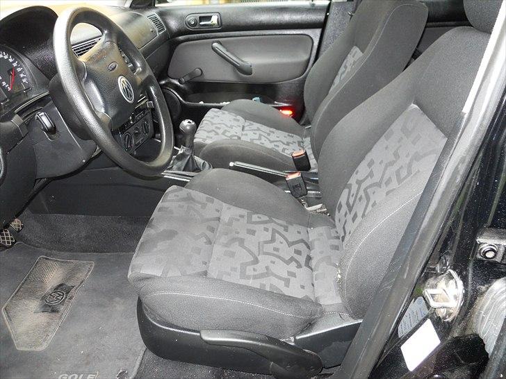 VW golf totalt skadet r.i.p. 24/11/11 billede 7