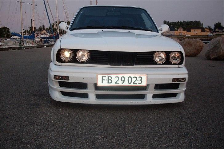 BMW E30 320i solgt billede 5