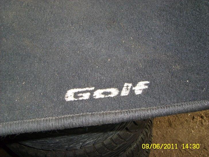 VW Golf II - Orginale VW måtter "Golf" syet ind i måtterne (købt orginalt hos Folkevogn i tyskland, da de ikke var på lager i DK) billede 8