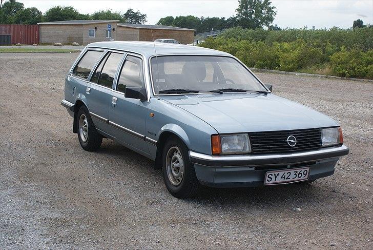 Opel Rekord E1 5 dørs Caravan  billede 4