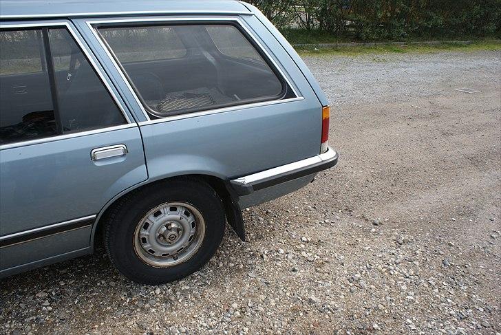 Opel Rekord E1 5 dørs Caravan  billede 14