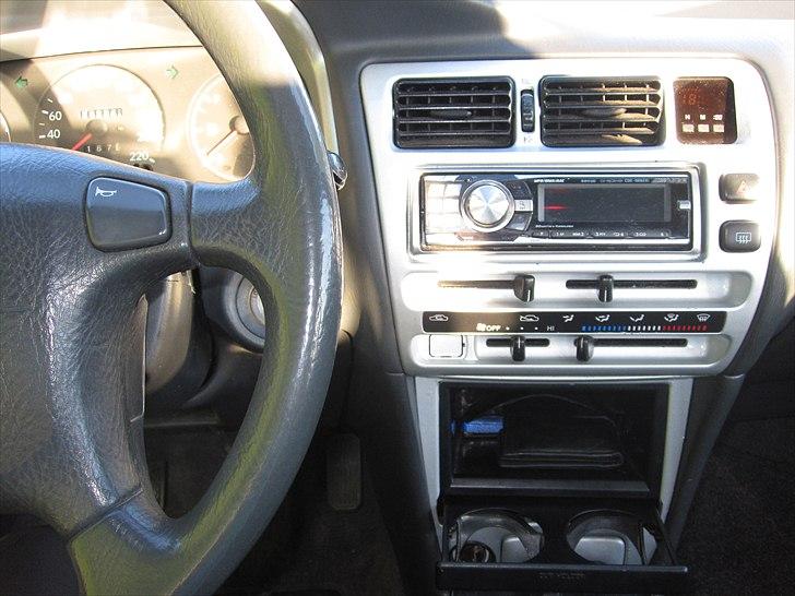 Toyota Corolla 1,3 xli billede 4