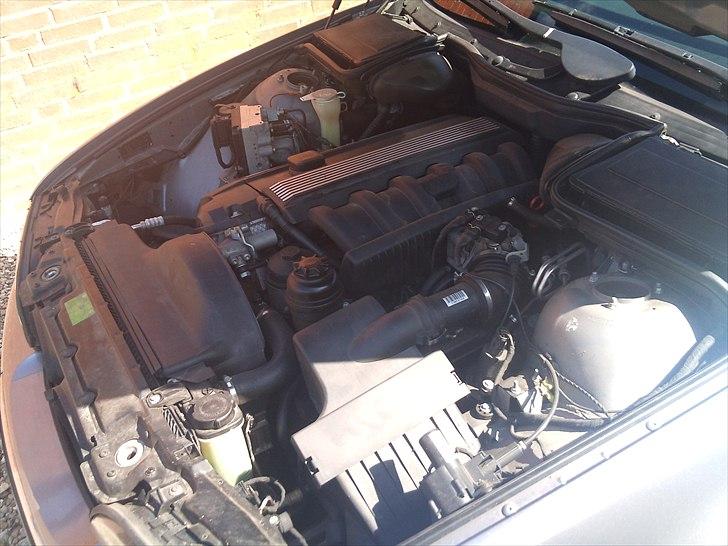 BMW E39 520i billede 8