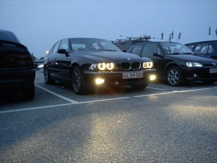 BMW E39 sedan 528i solgt billede 1