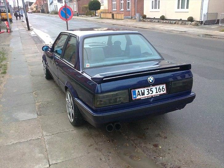 BMW E30 323/325 billede 2