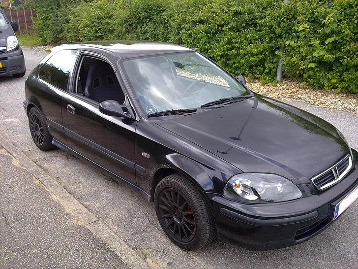 Honda Civic 1.5i LS V-Tec billede 2