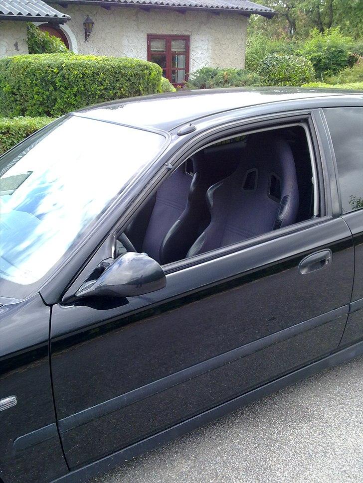 Honda Civic 1.5i LS V-Tec billede 4