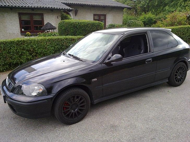 Honda Civic 1.5i LS V-Tec billede 1